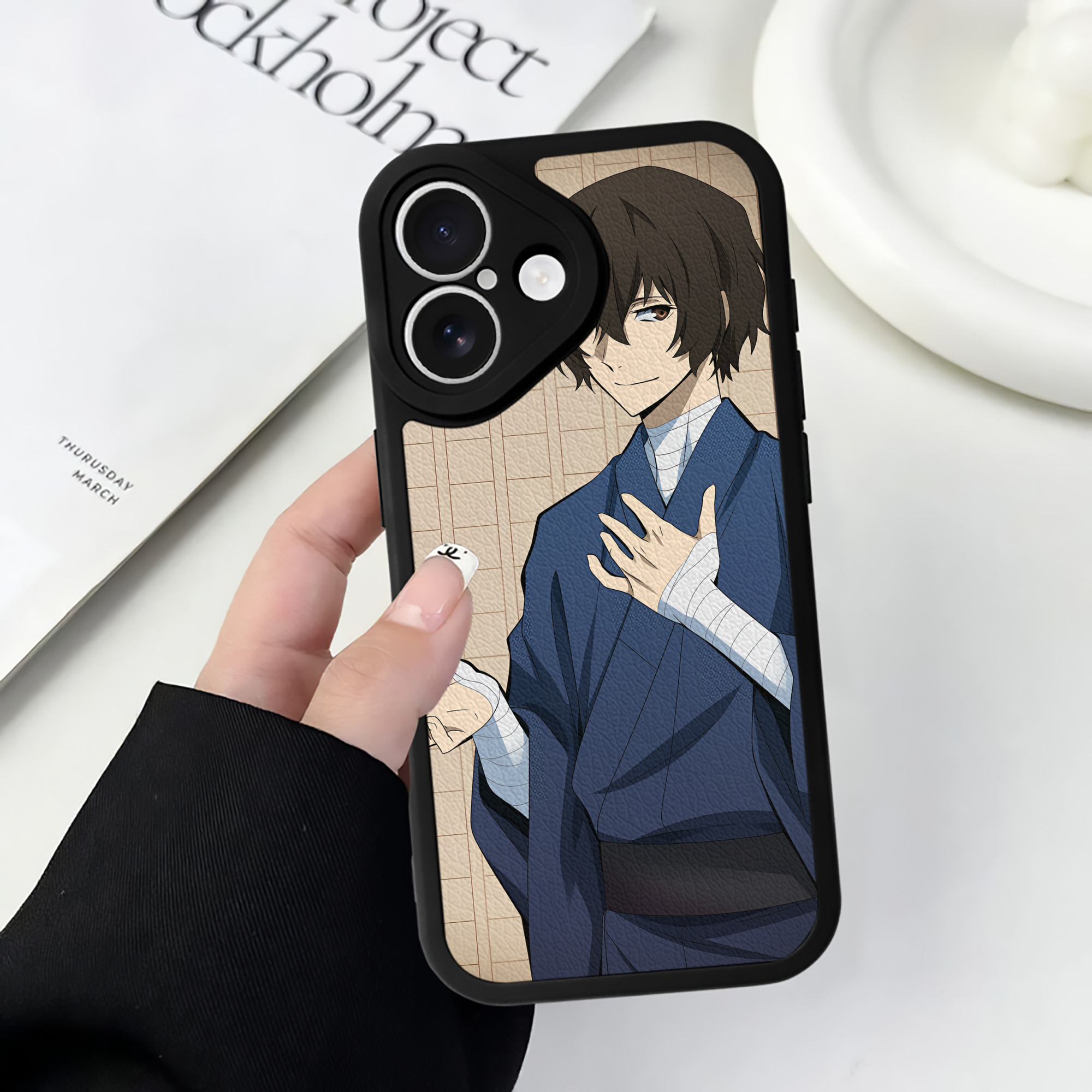（画像用） 文豪ストレイドッグス Bungo Stray Dogs 【iPhone 16シリーズ対応】シリコンスマホケース（レザー調） 材質：シリコン